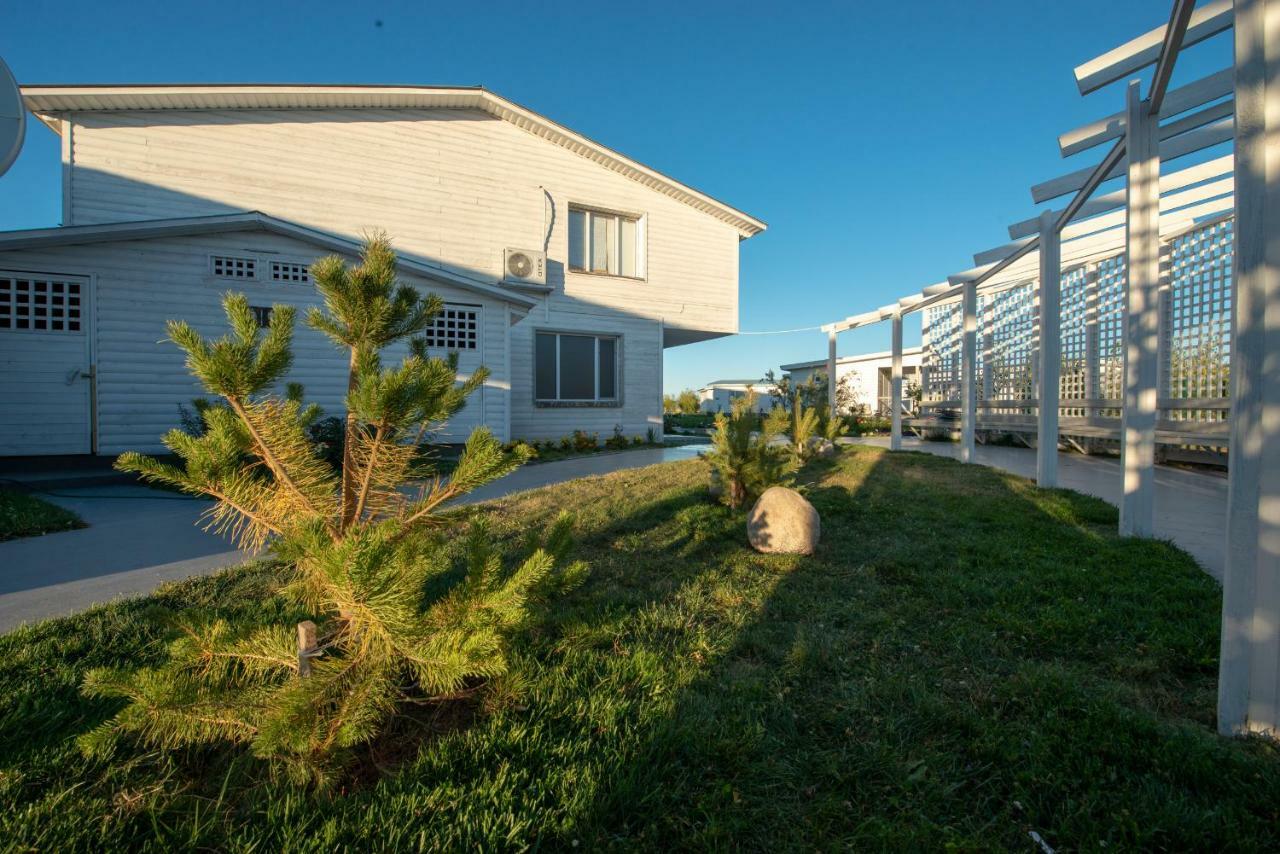 Aquamarine Resort Akshi Eksteriør billede